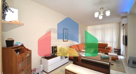 Трикімнатна простора квартира з окремою кухнею в районі Оба