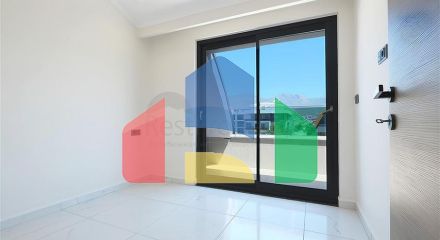 Пентхаус 2 + 1 з терасою в сучасному комплексі в районі Оба