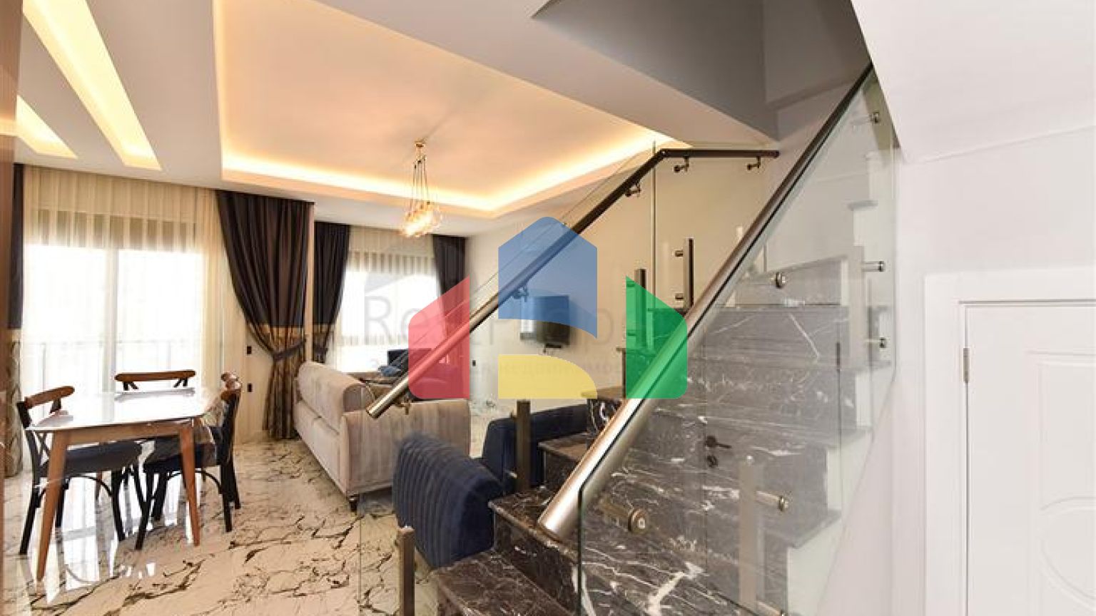 Меблированный пентхаус 2+1 в районе Оба