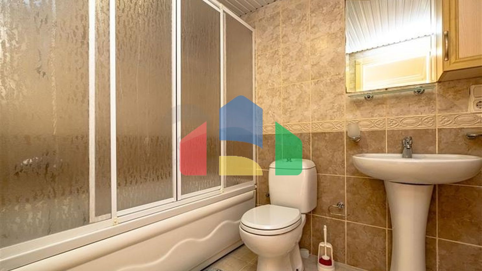 Просторий пентхаус 4 + 1 в затишному житловому комплексі в районі Оба-комфорт для всієї родини