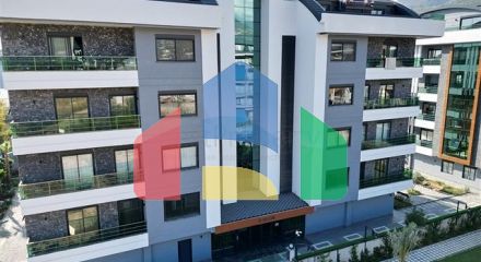 Просторий пентхаус 4 + 1 в районі Оба
