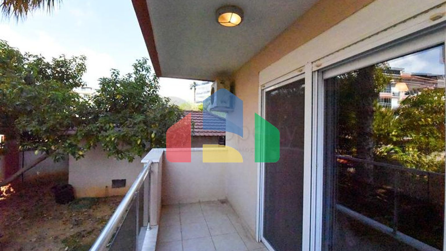 Просторные апартаменты в центральном Оба