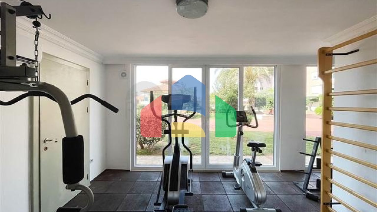 Просторные апартаменты в центральном Оба