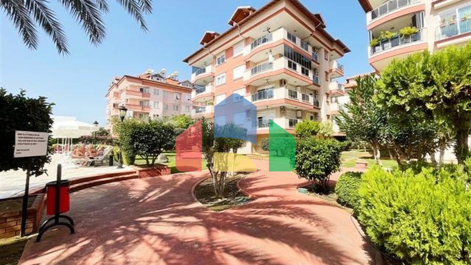 Просторные апартаменты в центральном Оба