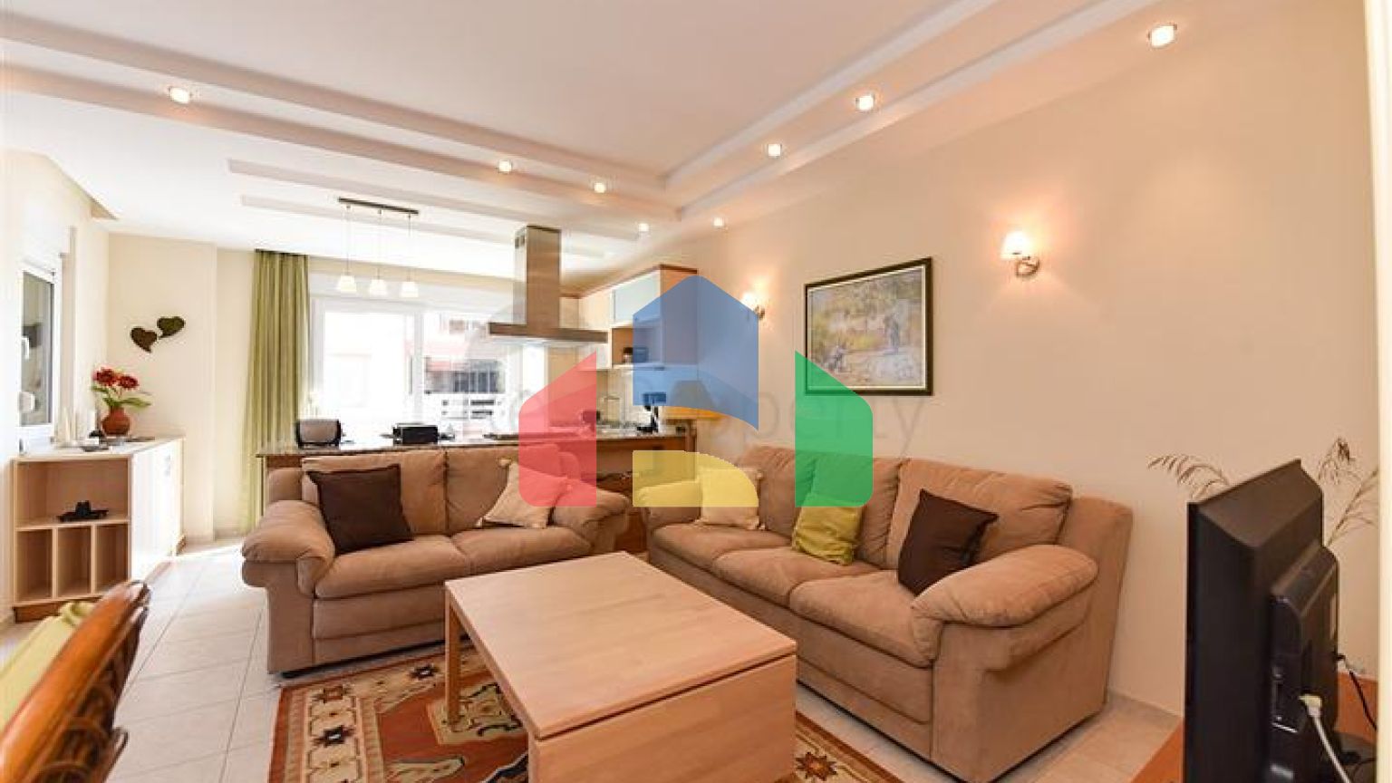 Просторные апартаменты в центральном Оба