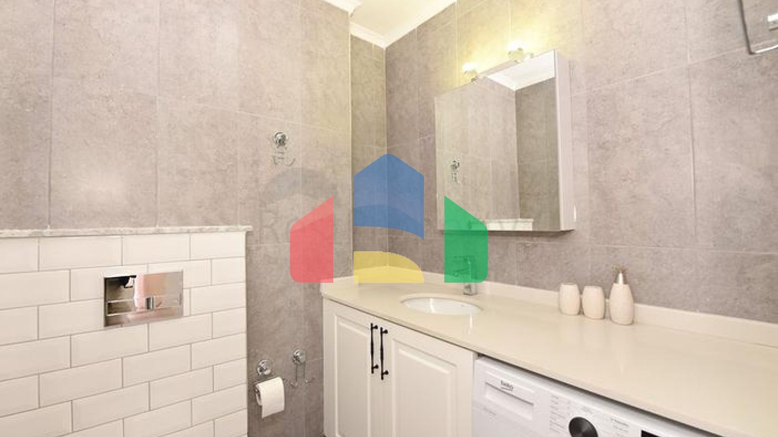 Трикімнатна мебльована квартира в районі Оба