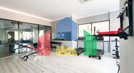 Трикімнатна мебльована квартира в районі Оба