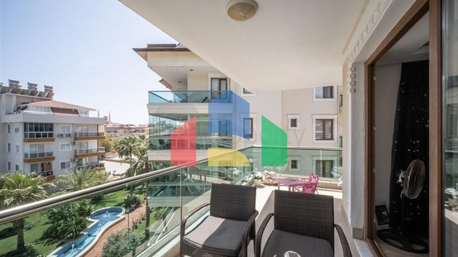 Просторная меблированная квартира 2+1 в престижном районе Аланьи – Оба