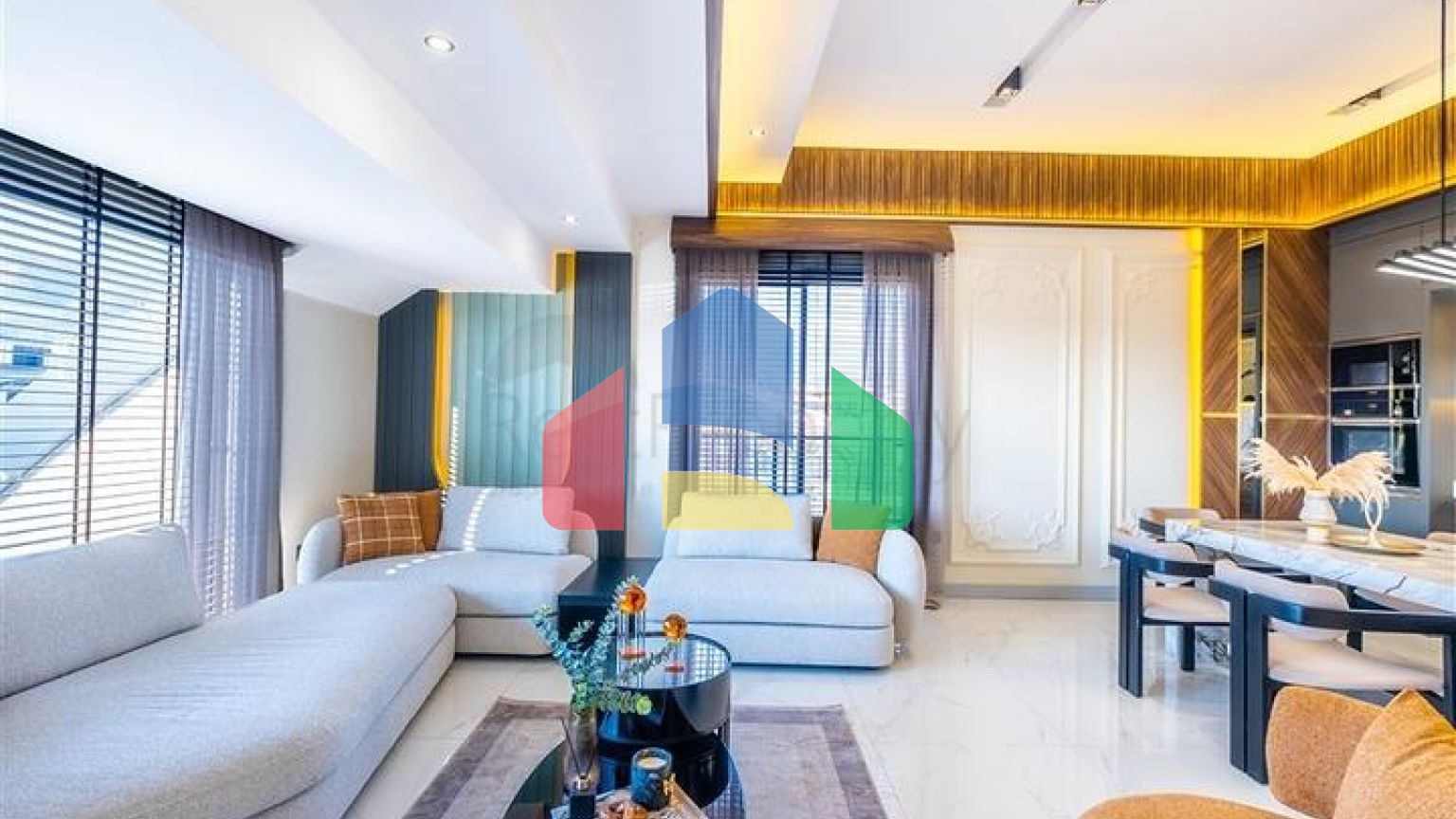 Просторий пентхаус з меблями в престижному районі Оба