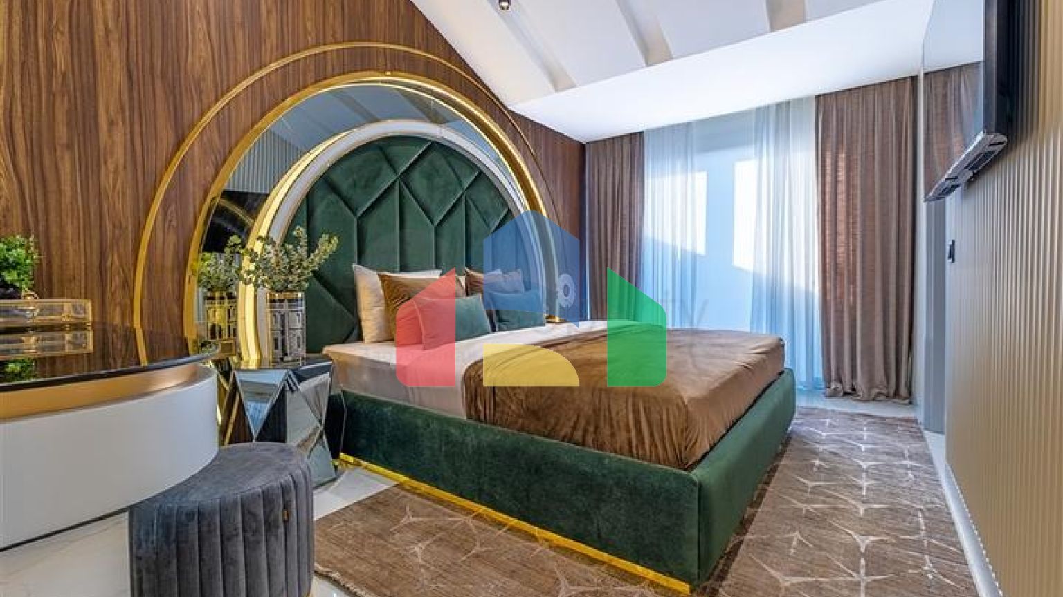 Просторий пентхаус з меблями в престижному районі Оба