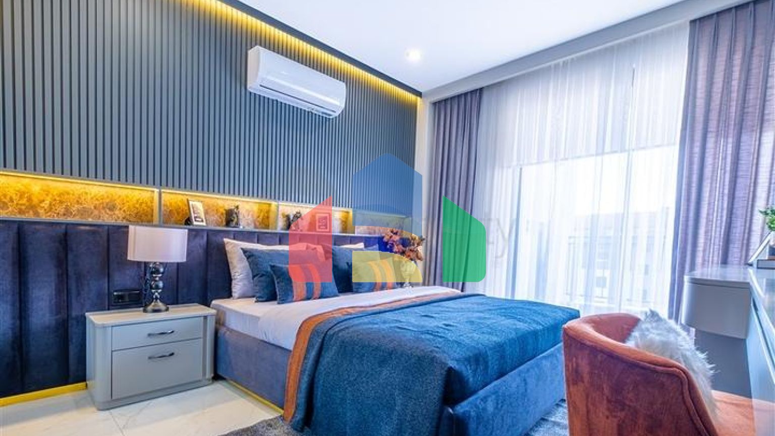 Просторий пентхаус з меблями в престижному районі Оба