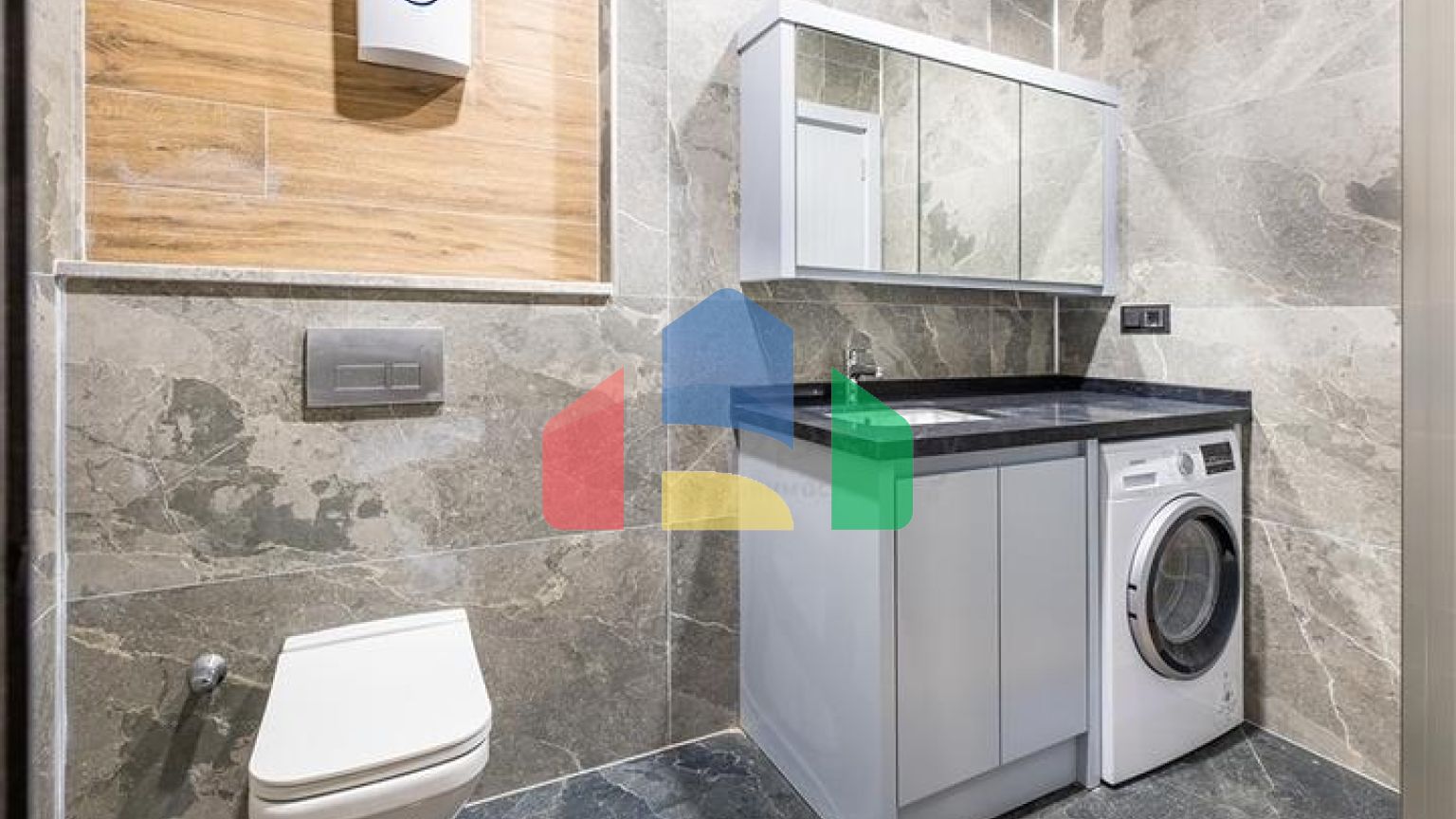 Просторий пентхаус з меблями в престижному районі Оба