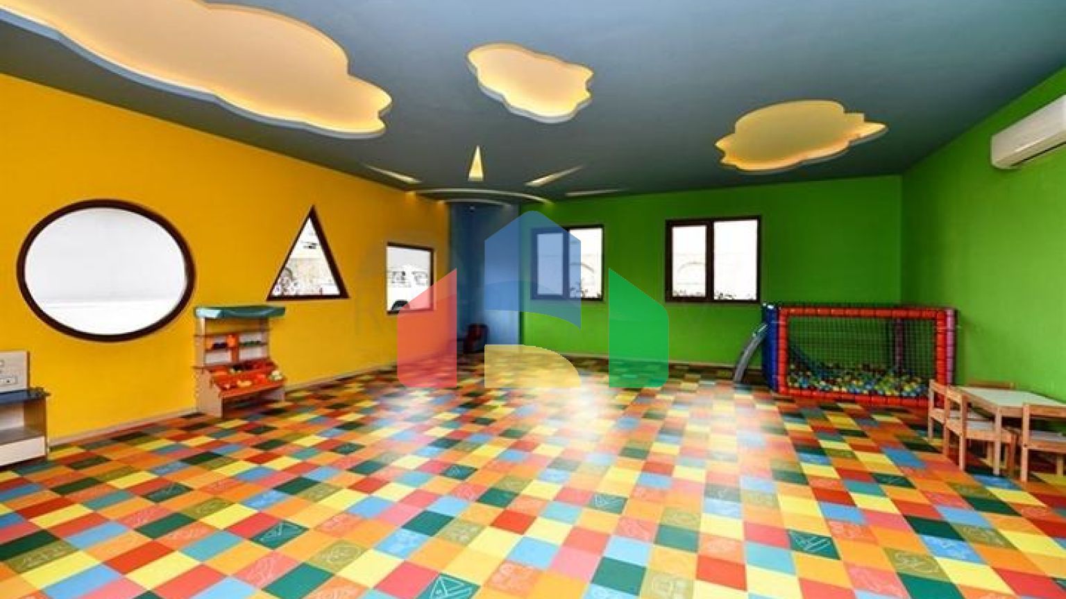 Простора квартира плануванням 3+1 в одному з кращих районів Аланії-Оба