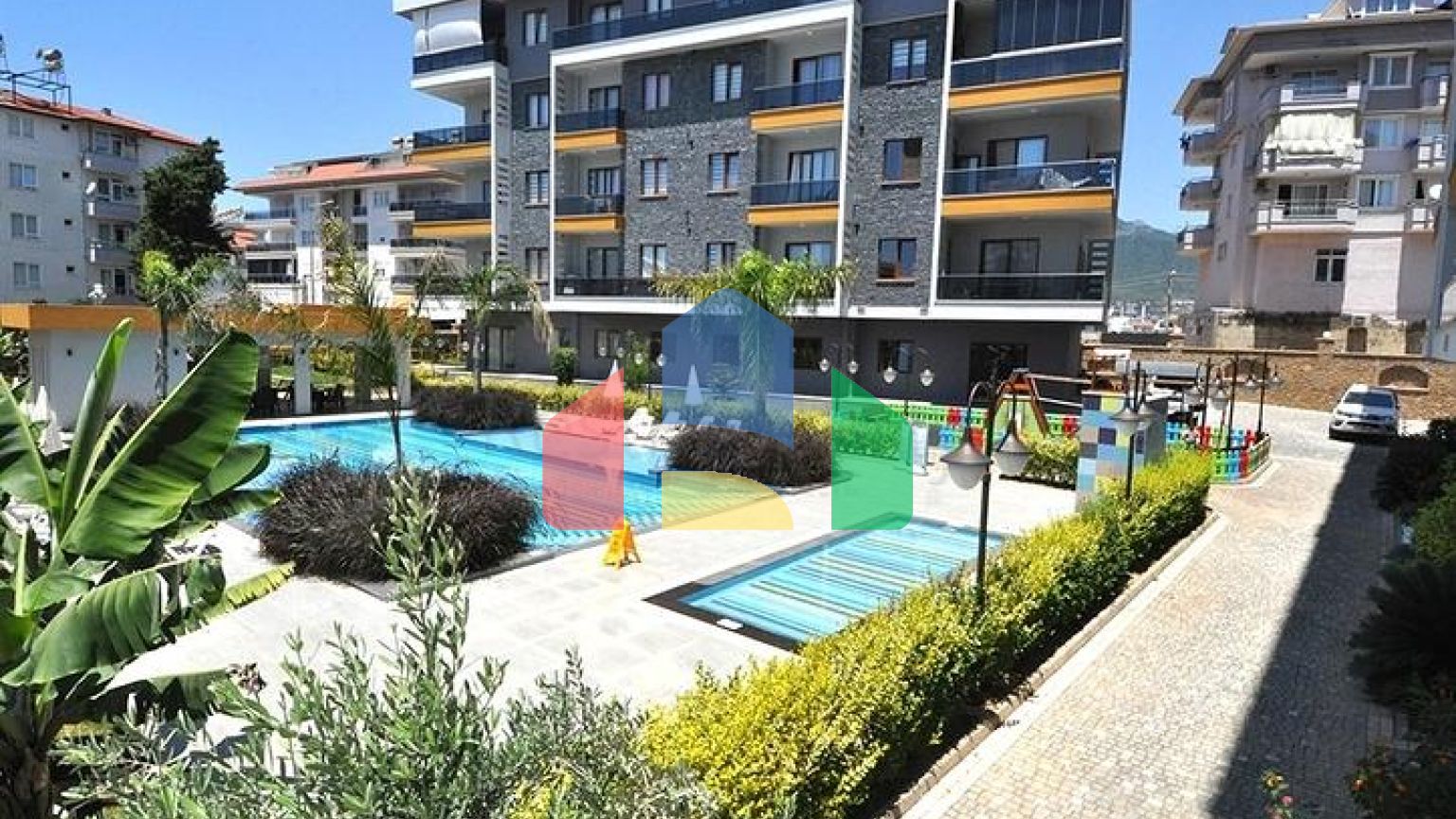 Простора квартира плануванням 3+1 в одному з кращих районів Аланії-Оба