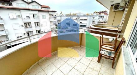 Spacious 4+1 penthouse from the owner, 300 meters from the sea in the Oba area