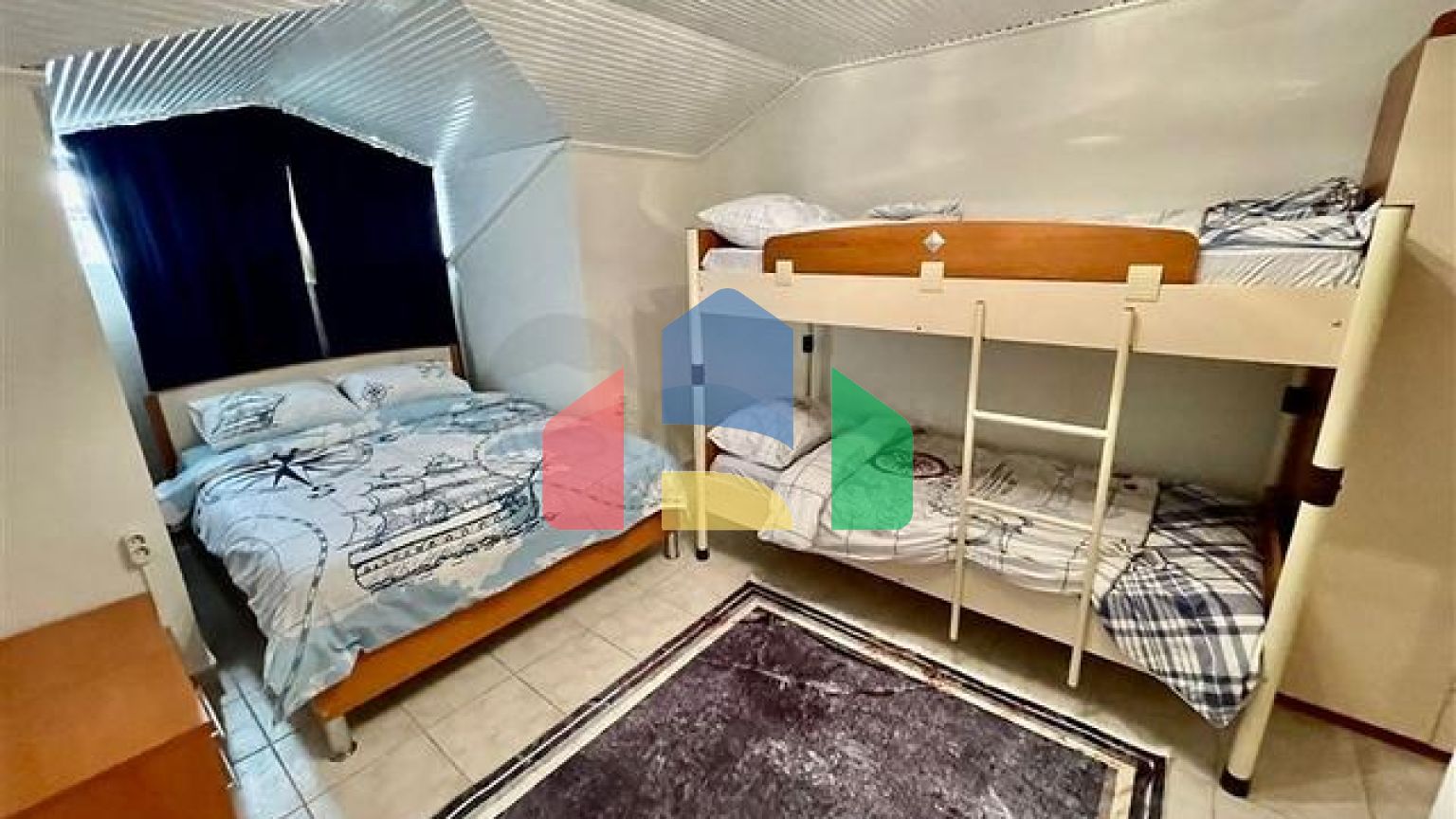 Просторный пентхаус от собственника 4+1 в 300 метрах от моря в районе Оба