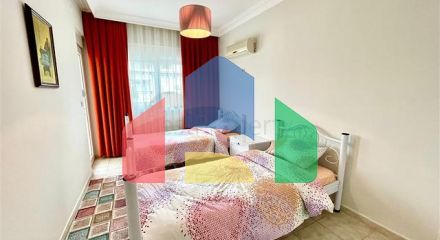 Просторный пентхаус от собственника 4+1 в 300 метрах от моря в районе Оба Просторный пентхаус от собственника 4+1 в 300 метрах от моря в районе Оба