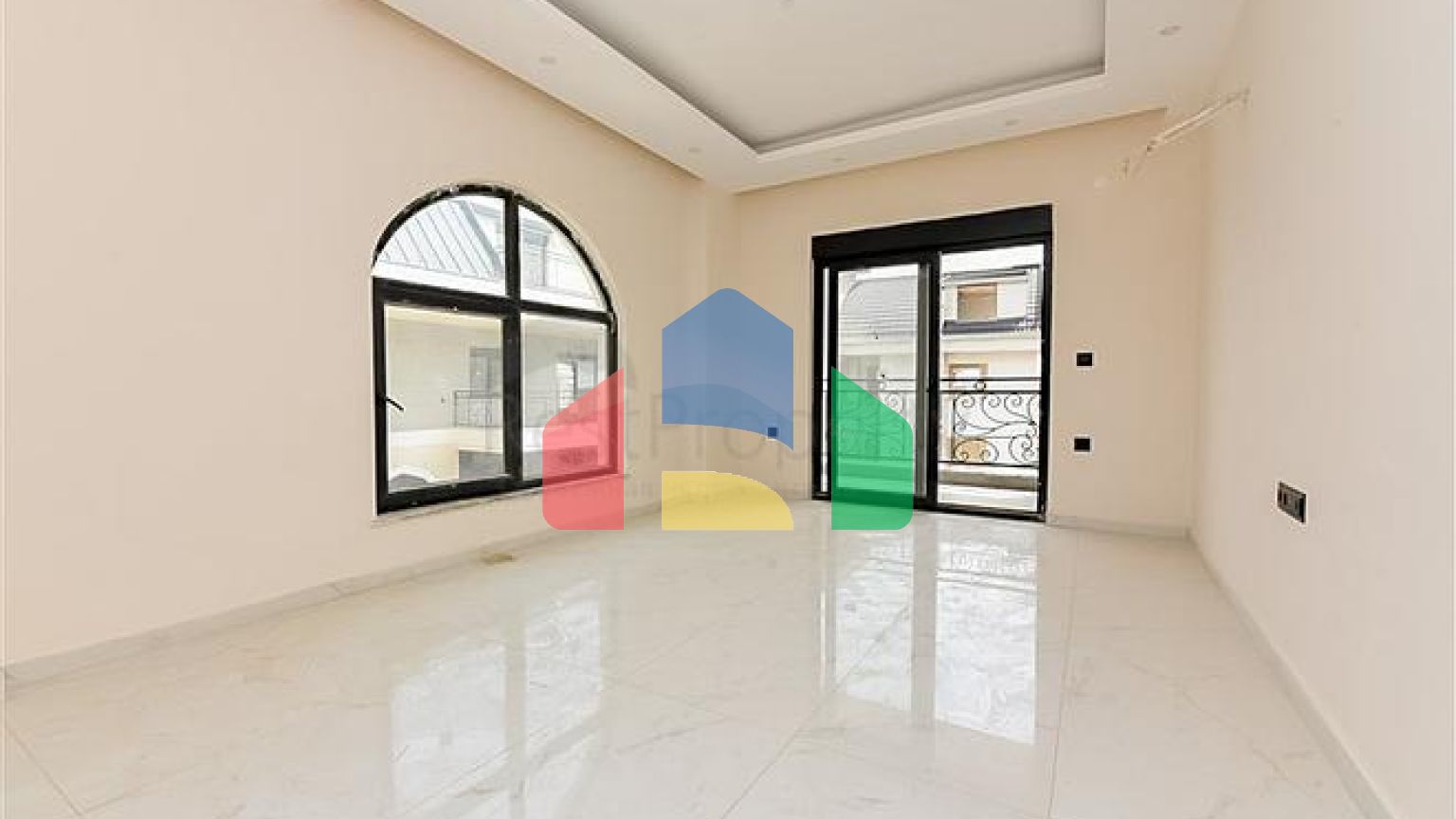 Пентхаус 2 + 1 в районі Оба