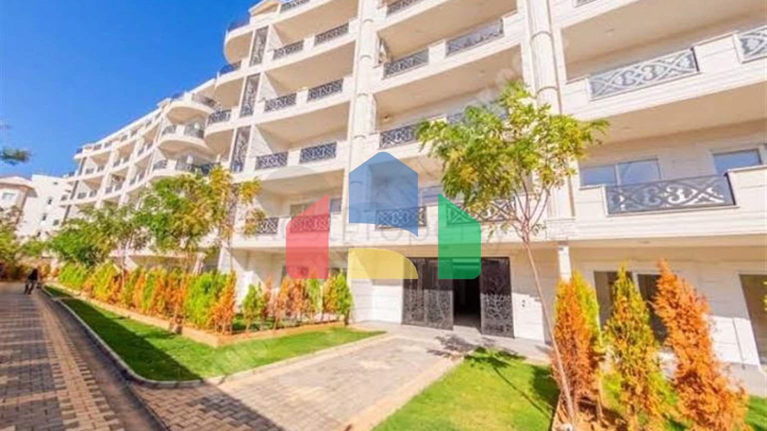 Шикарная квартира планировкой 1+1 в районе Оба