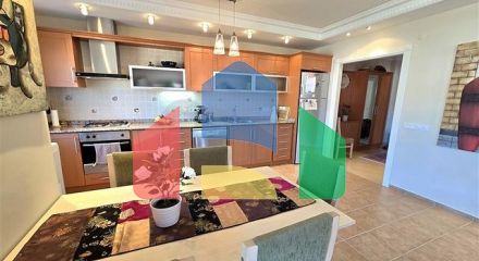 Простора квартира 2 + 1 в Оба