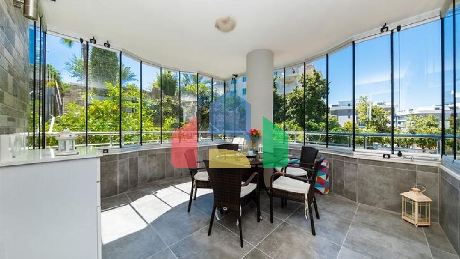 Квартира з плануванням 2 + 1 в районі Оба