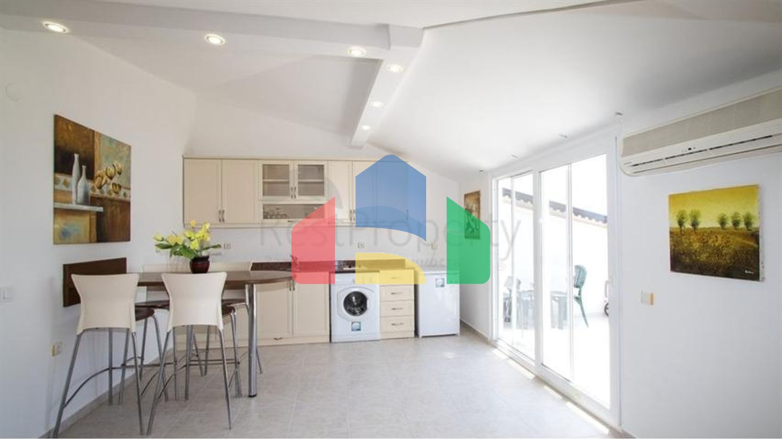 Просторий пентхаус 3 + 2 в районі Оба