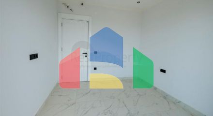 2+1 penthouse with sea view and Calais fortress in Oba area