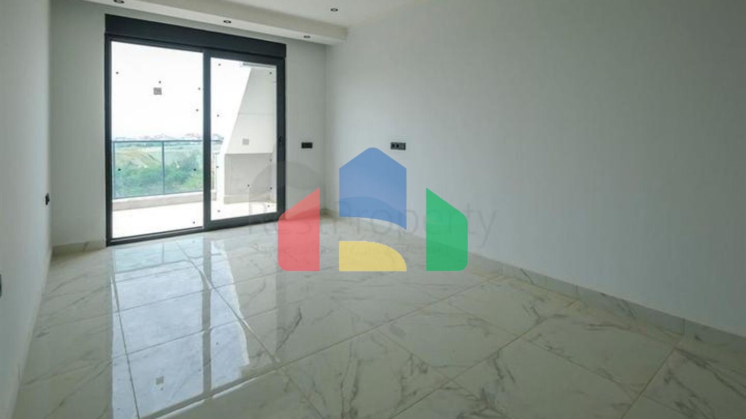 Пентхаус 2 + 1 з видом на море і фортеця Кале в районі Оба