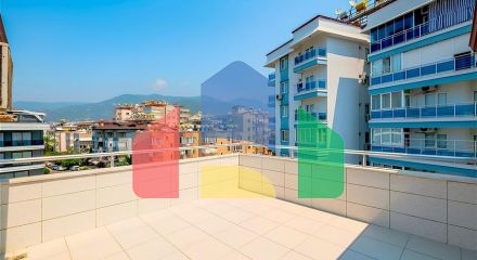 Просторная квартира 4+1 в районе Оба — для комфортной жизни у моря