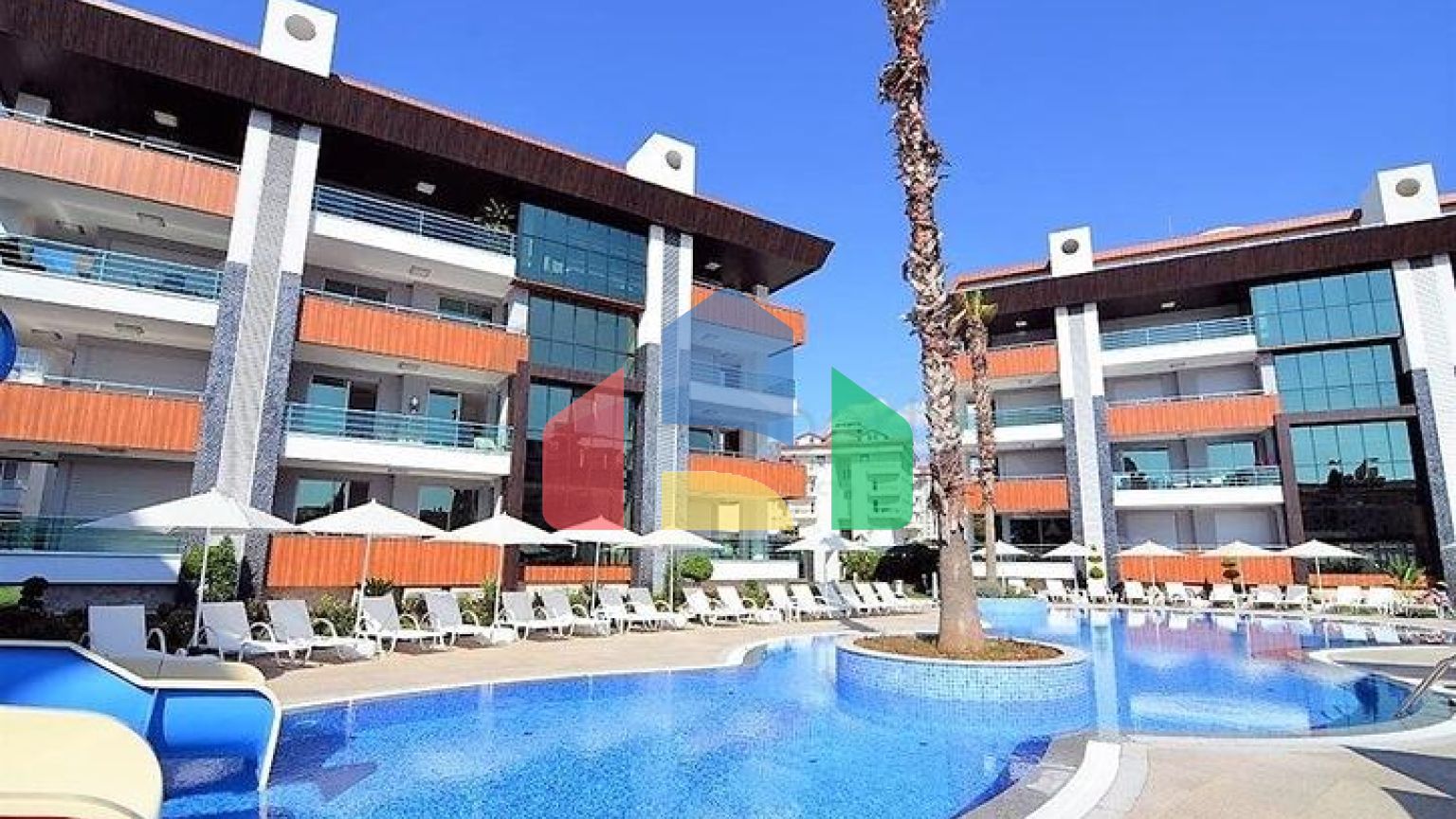 Просторная квартира в районе Оба