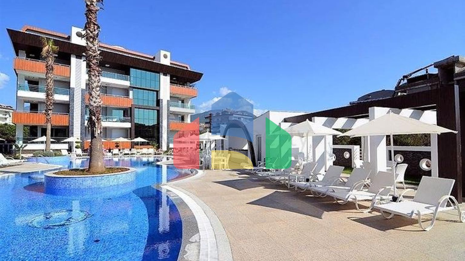 Просторная квартира в районе Оба