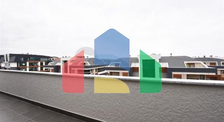 Апартаменты 4+1 в районе Оба
