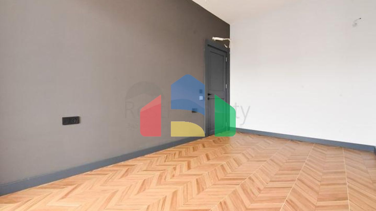 Апартаменти 4 + 1 в районі Оба