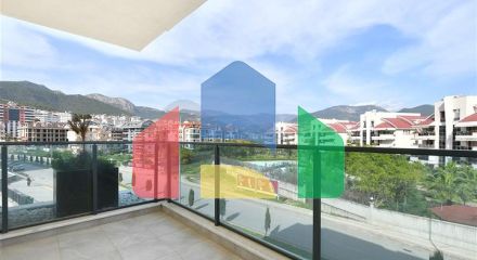 Трехкомнатная квартира в районе Оба