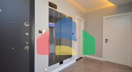 Представляет вам квартиру 1+1 в шаговой доступности к морю в районе Оба