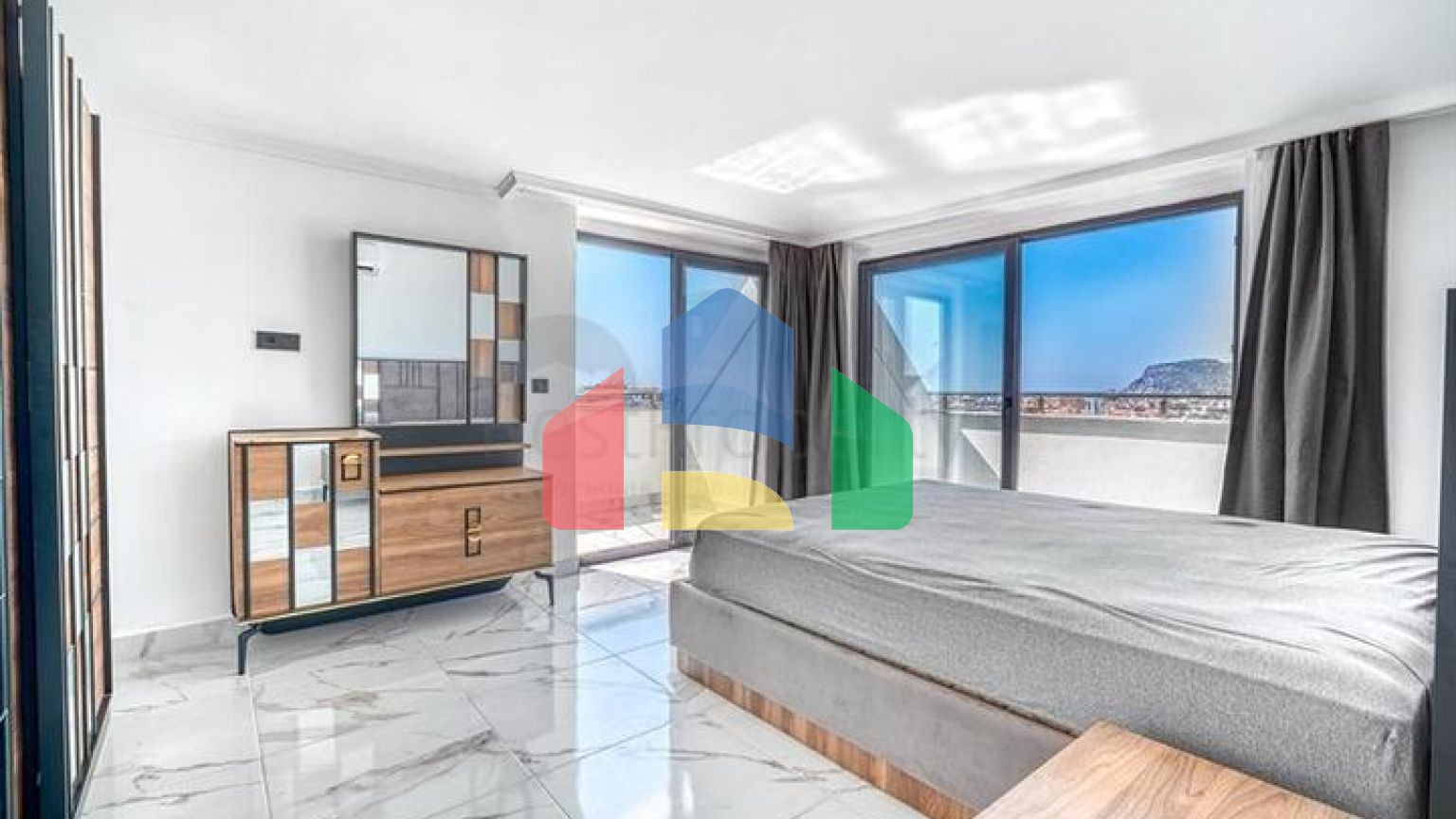 Пентхаус 3 + 1 у відкритому для ВНЖ районі Оба