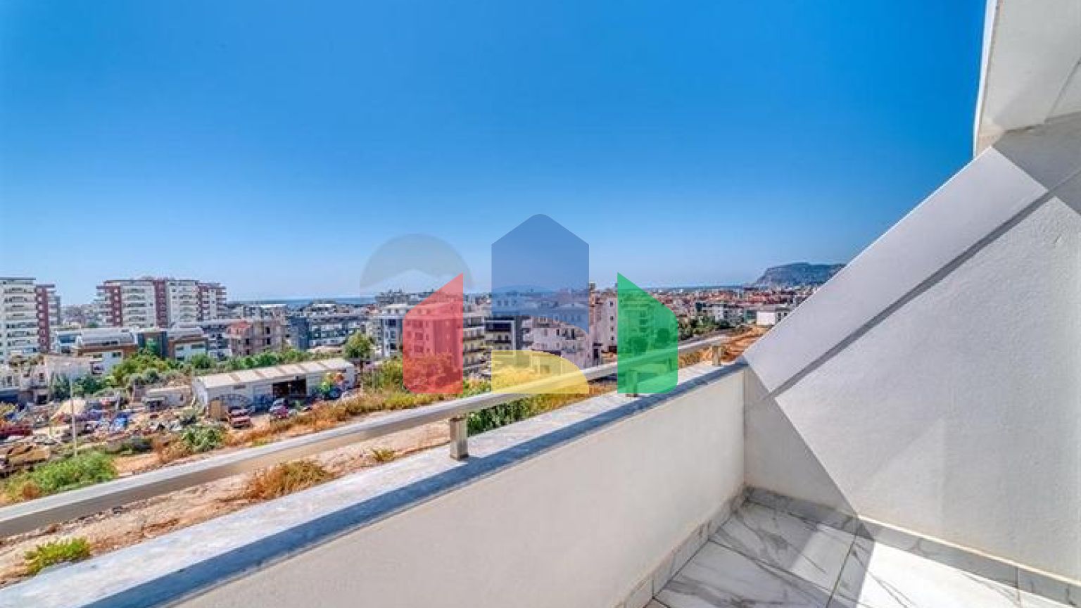 Пентхаус 3 + 1 у відкритому для ВНЖ районі Оба