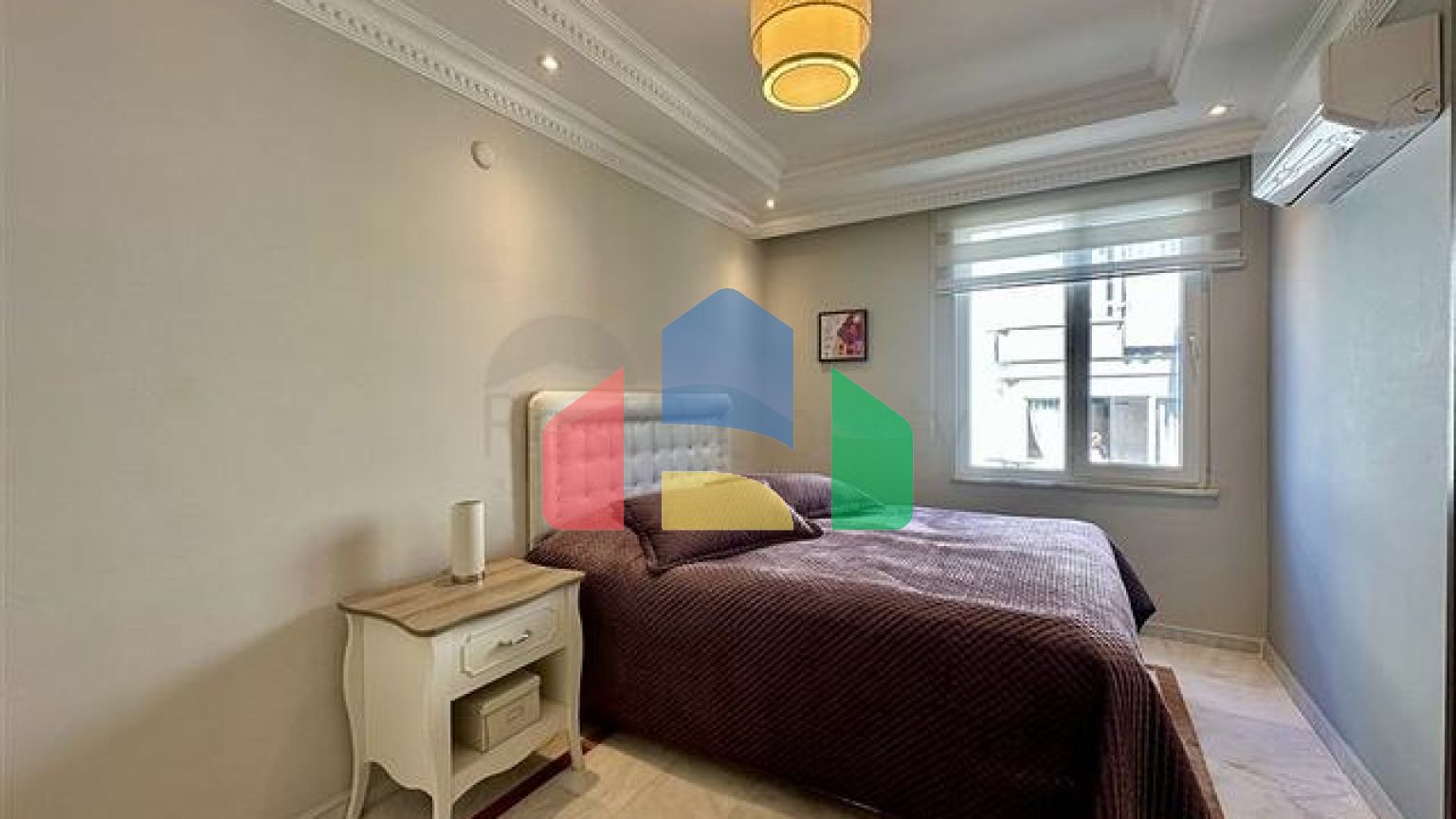 Затишна мебльована квартира в районі Оба - всього 400 метрів від моря