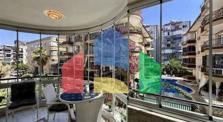 Затишна мебльована квартира в районі Оба - всього 400 метрів від моря