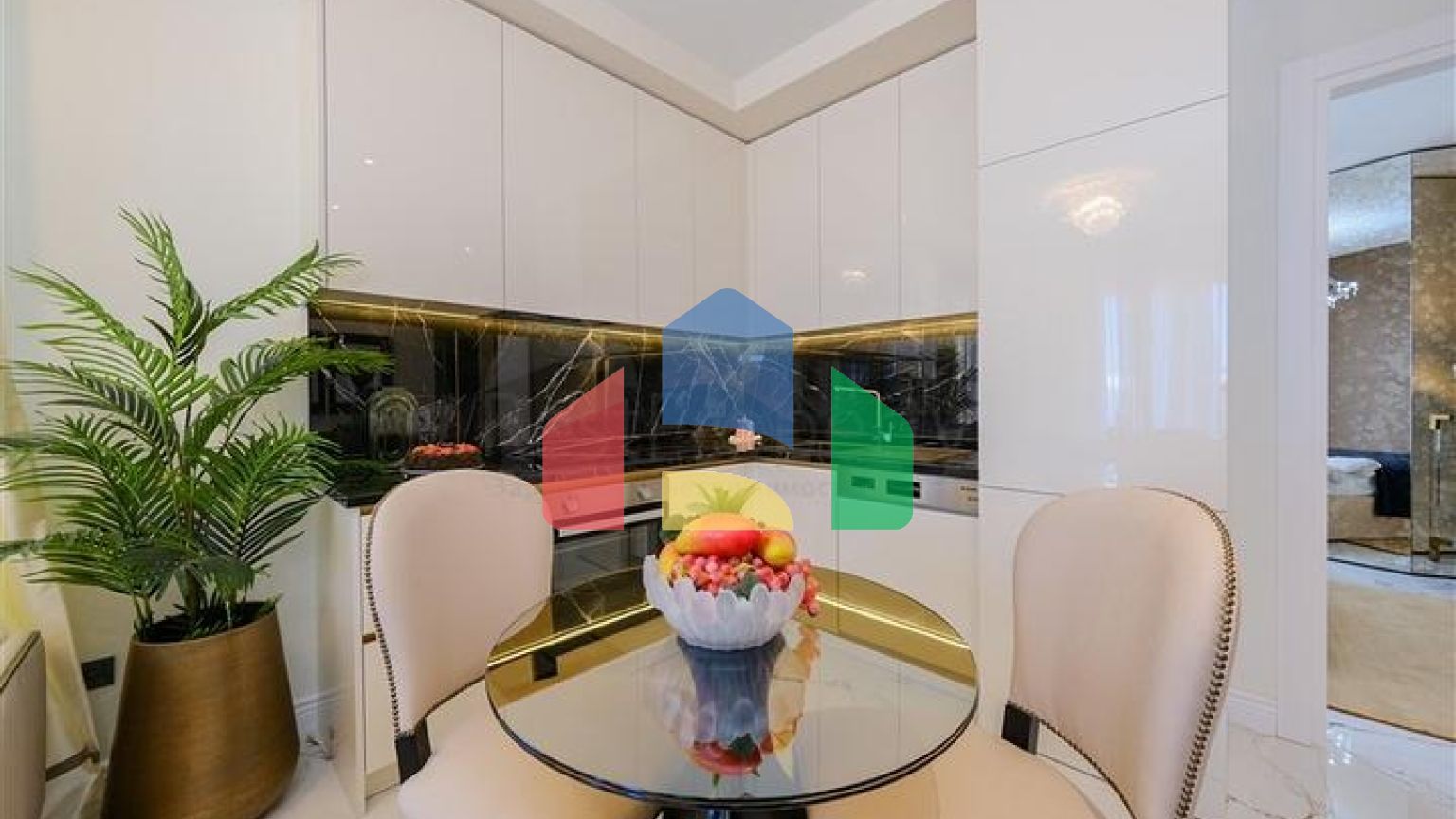 Современная квартира в новом жилом комплексе с богатой инфраструктурой