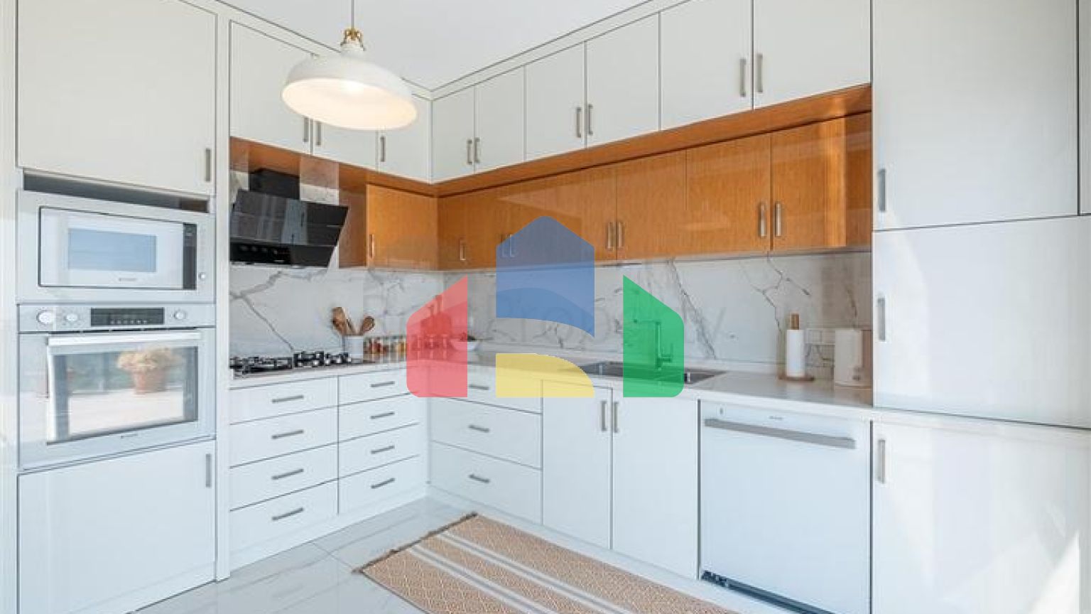 Идеальный дом у моря: эксклюзивная вилла в популярном районе Оба