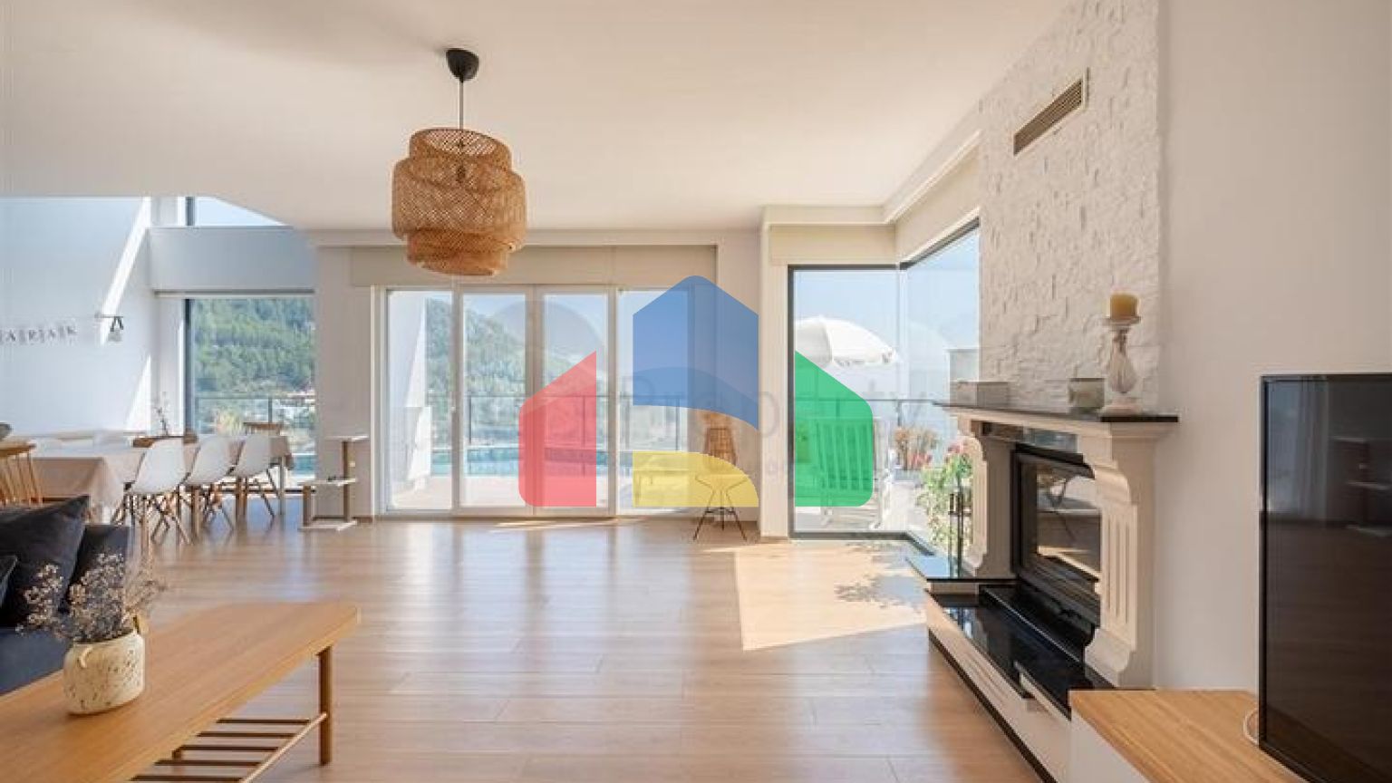 Идеальный дом у моря: эксклюзивная вилла в популярном районе Оба