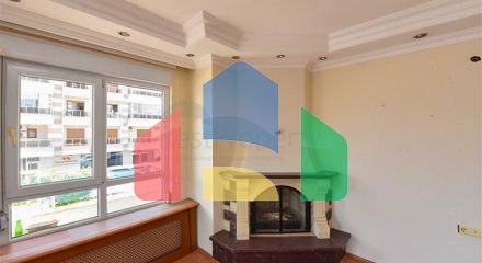 Простора квартира 4+1 на першій береговій лінії в районі Оба Простора квартира 4+1 на першій береговій лінії в районі Оба