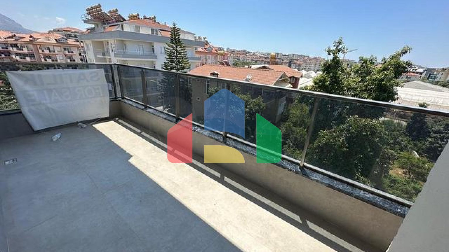 Пентхаус 3 + 1 в районі Оба