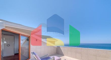 Просторный пентхаус у моря с видом и комфортом