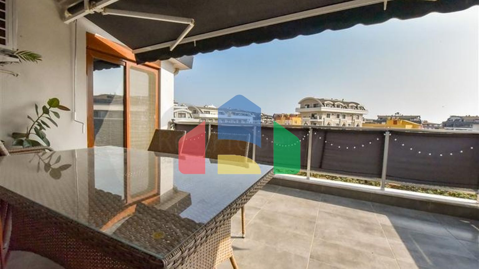 Просторная квартира в районе Оба