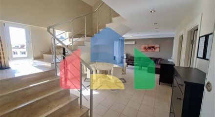 Затишний пентхаус 3 + 1 з меблями в районі Оба