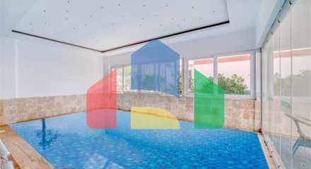 Затишний пентхаус 3 + 1 з меблями в районі Оба