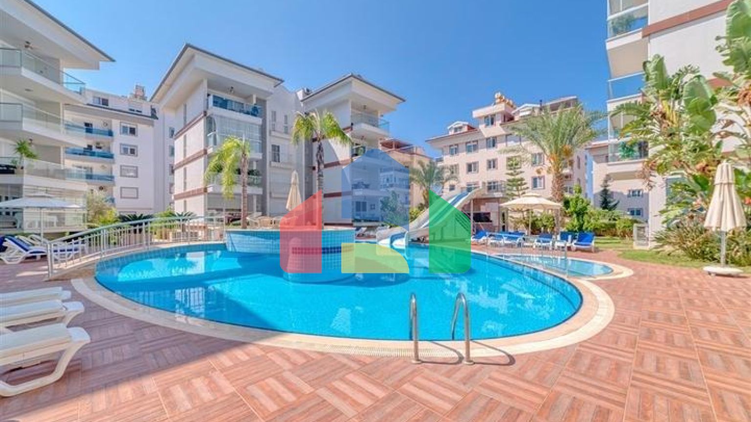 Затишний пентхаус 3 + 1 з меблями в районі Оба