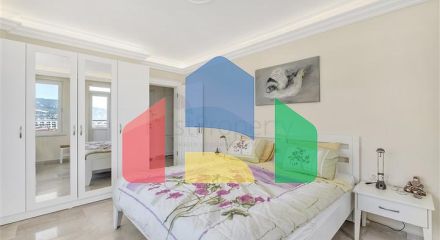 Просторный пентхаус в районе Оба